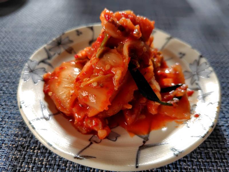 自家製ヤンニョムが絡む、おんにの白菜キムチ
